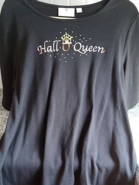 Quacker Factory Black "Hall O Queen" Embellished Tee Large
